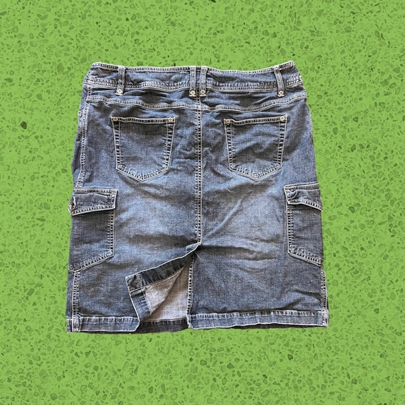 CONTRAST JEAN SKIRT - Picture 4 of 4